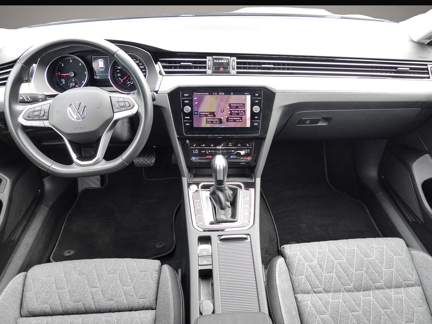 Fotografie 7 des Volkswagen Passat Variant 2.0 TDI DSG Business NAVI ALU