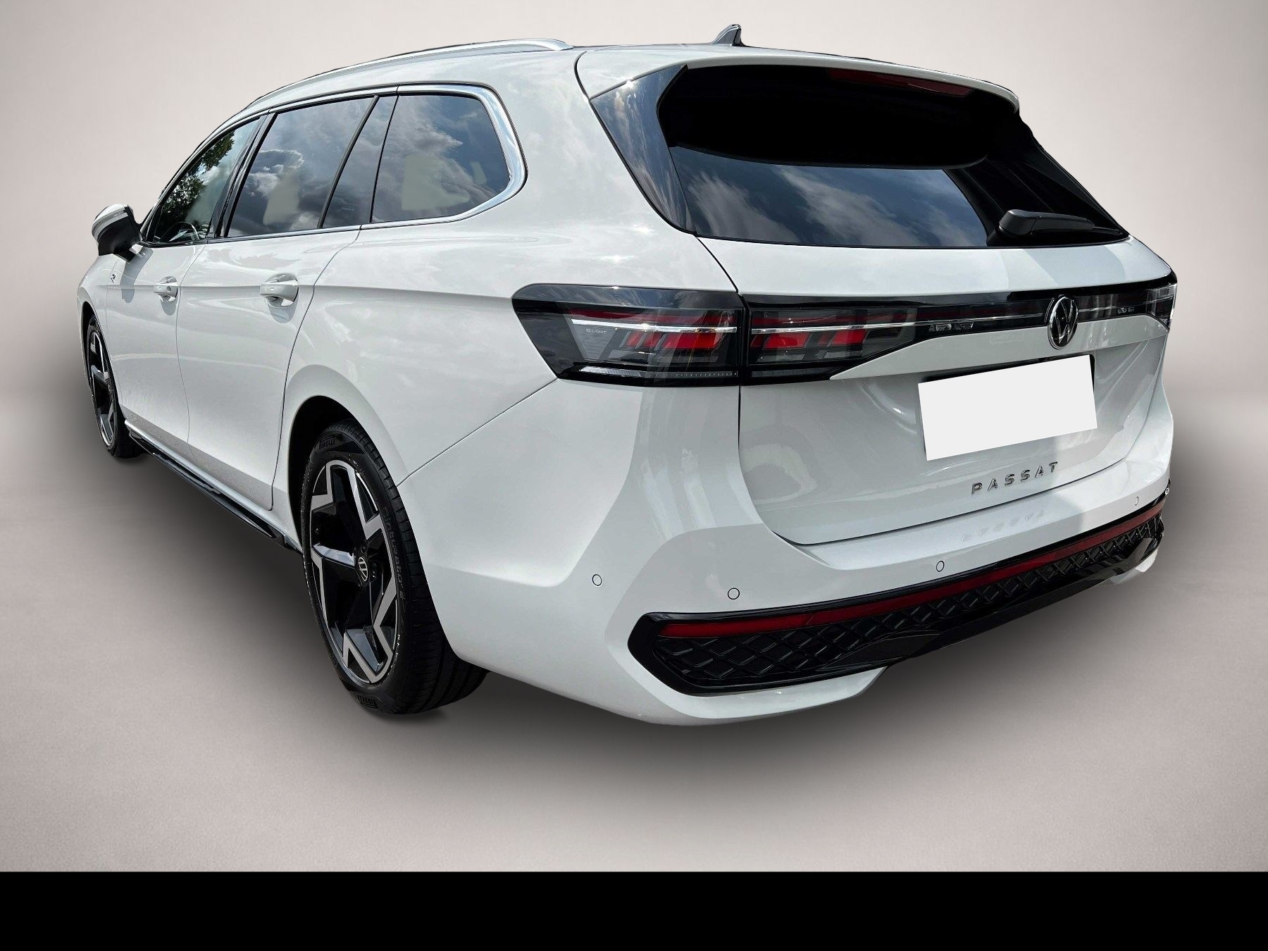 Fotografie 2 des Volkswagen Passat Variant 2.0 DSG RLine PANO AHK MASSAGE KA