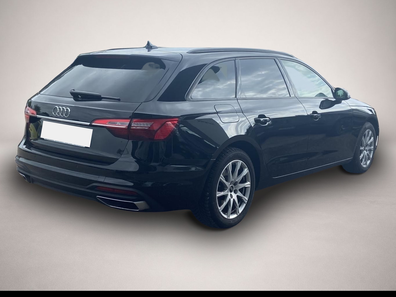 Fotografie des Audi A4 Avant 2.0 35 electric/TFSI S-tronic 17"+NAVI+