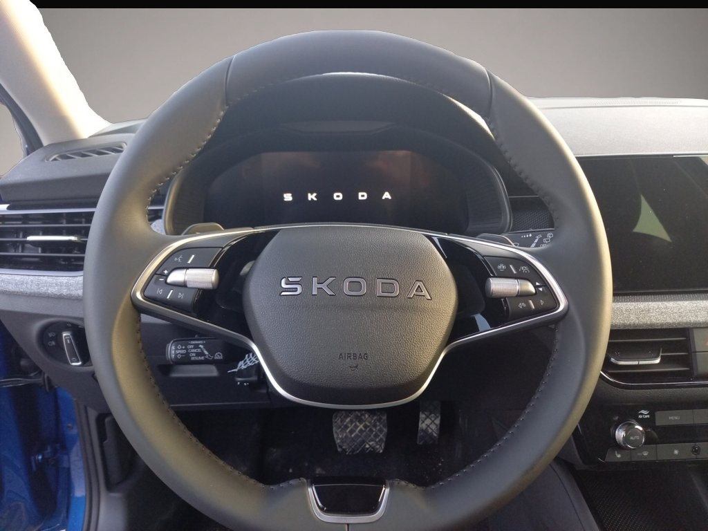 Bild 4 Skoda Kamiq Selection Plus DSG ACC Matrix Kessy SHZ 2x