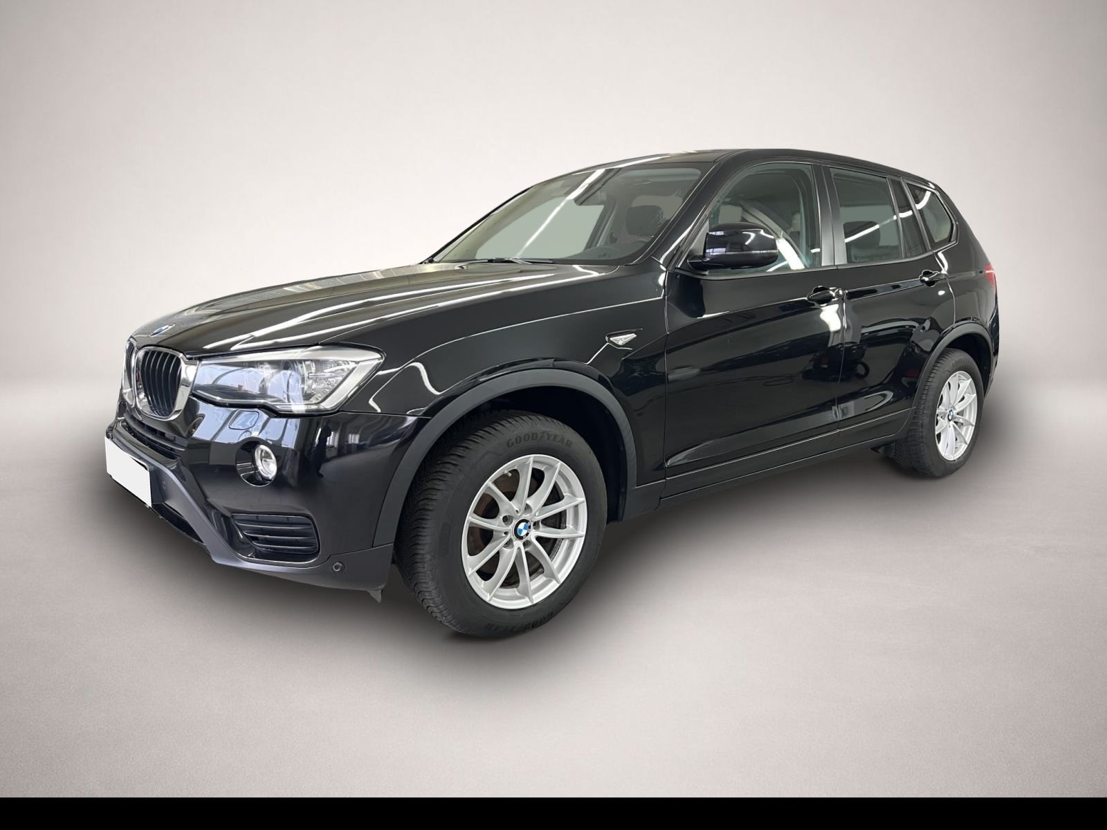 Fotografie BMW X3 2.0d xDrive AB 290EUR AHK 1.HAND NAVI HK PDC