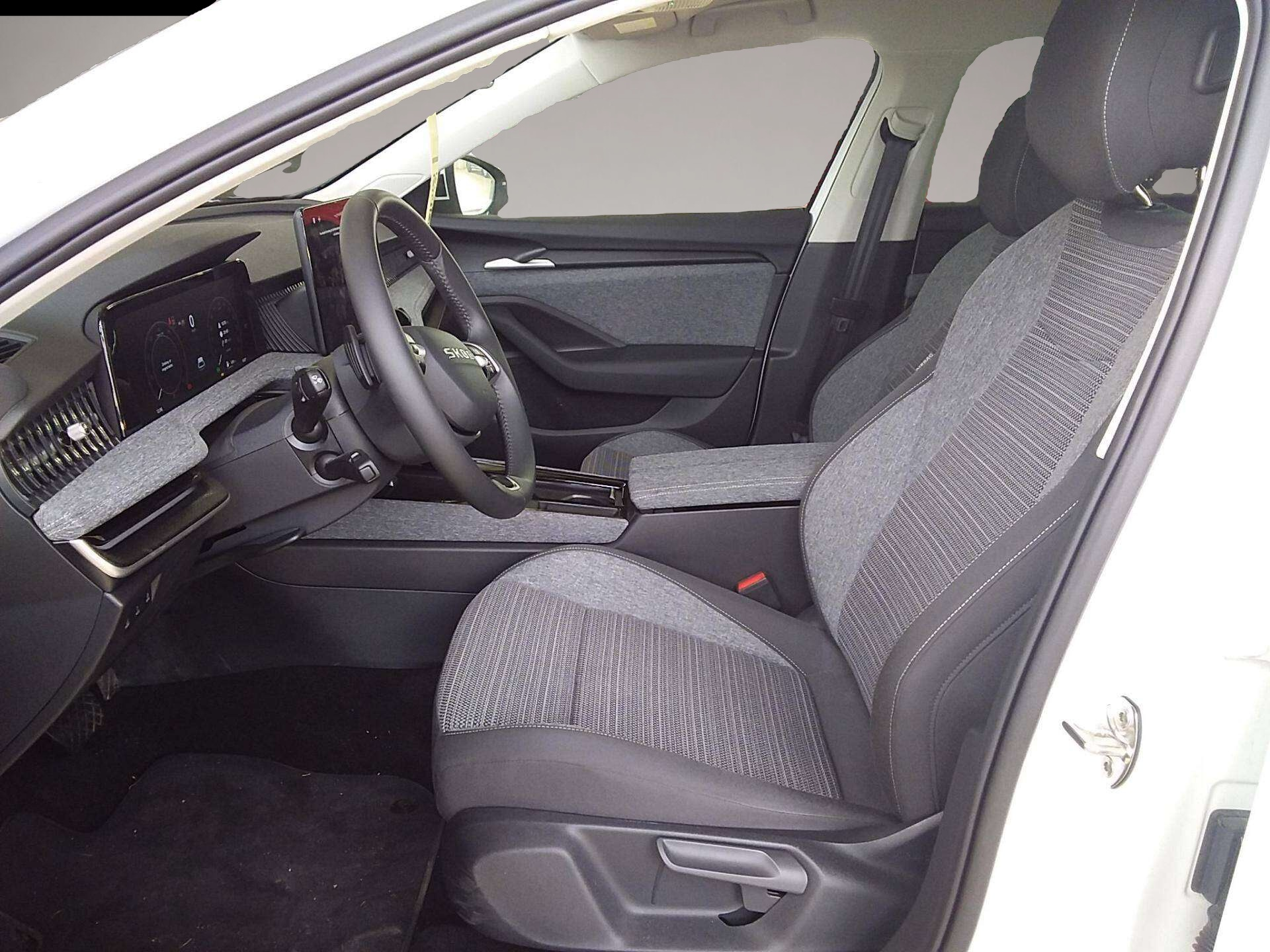 Bild 3 Skoda Superb Combi 2.0 TDI Selection