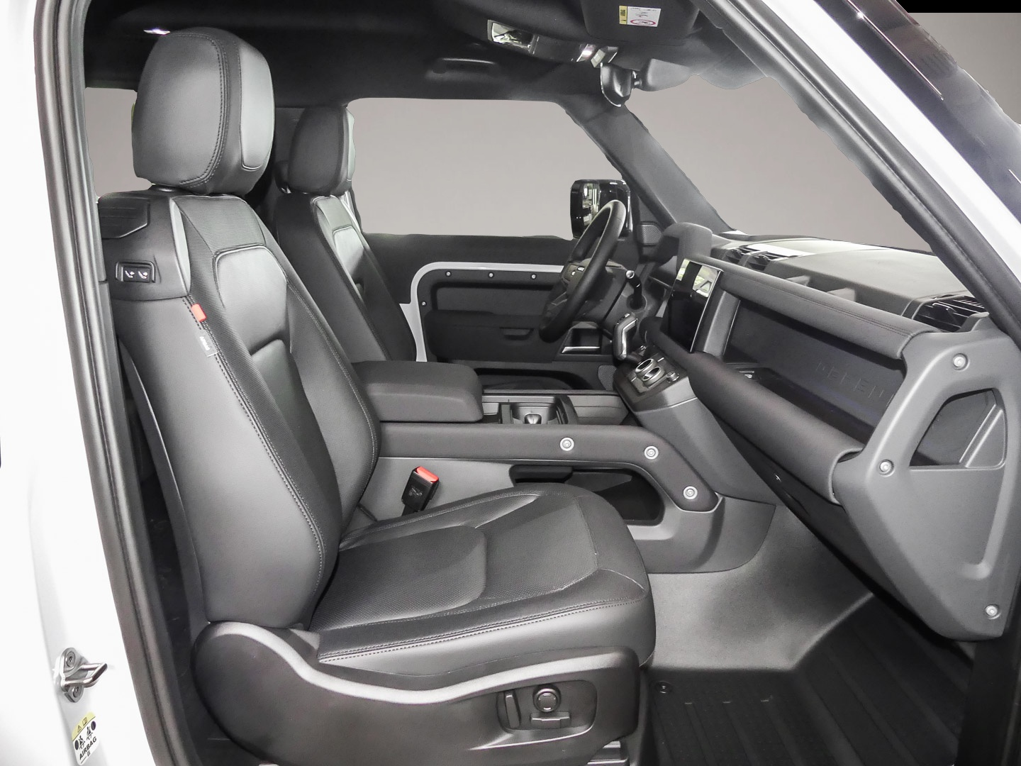 Fotografie 3 des Land Rover Defender 90 X-Dynamic SE D200 Mild-Hybrid EU6d A