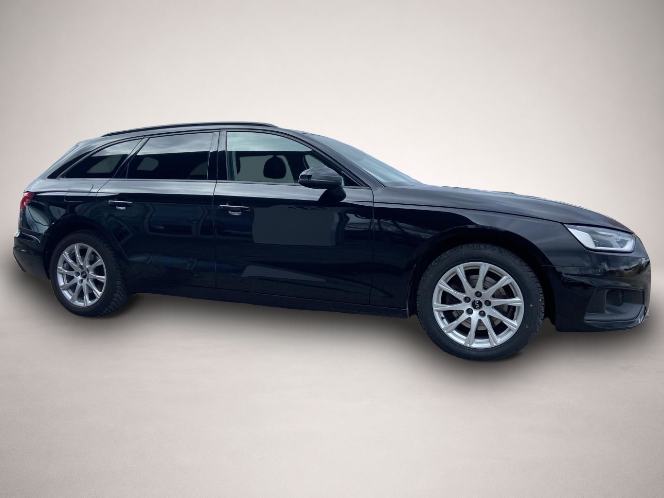 Fotografie des Audi A4 Avant 35 2.0 TFSI S-TRONIC AHK+NAVI+LED+EL.HE