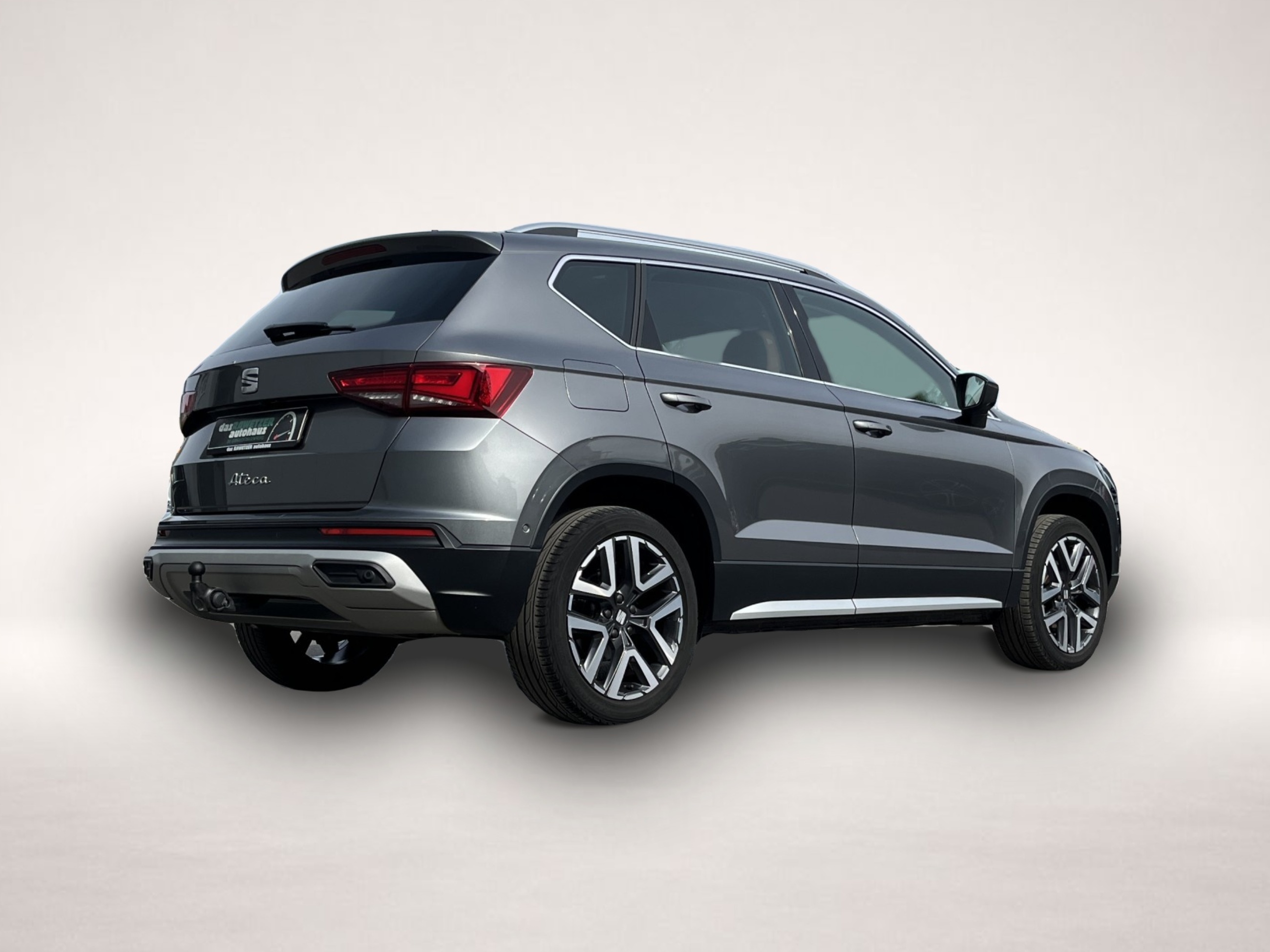 Fotografie des Seat Ateca 1.5 TSI Xperience 156¤ m.20% Anz. AHK Navi