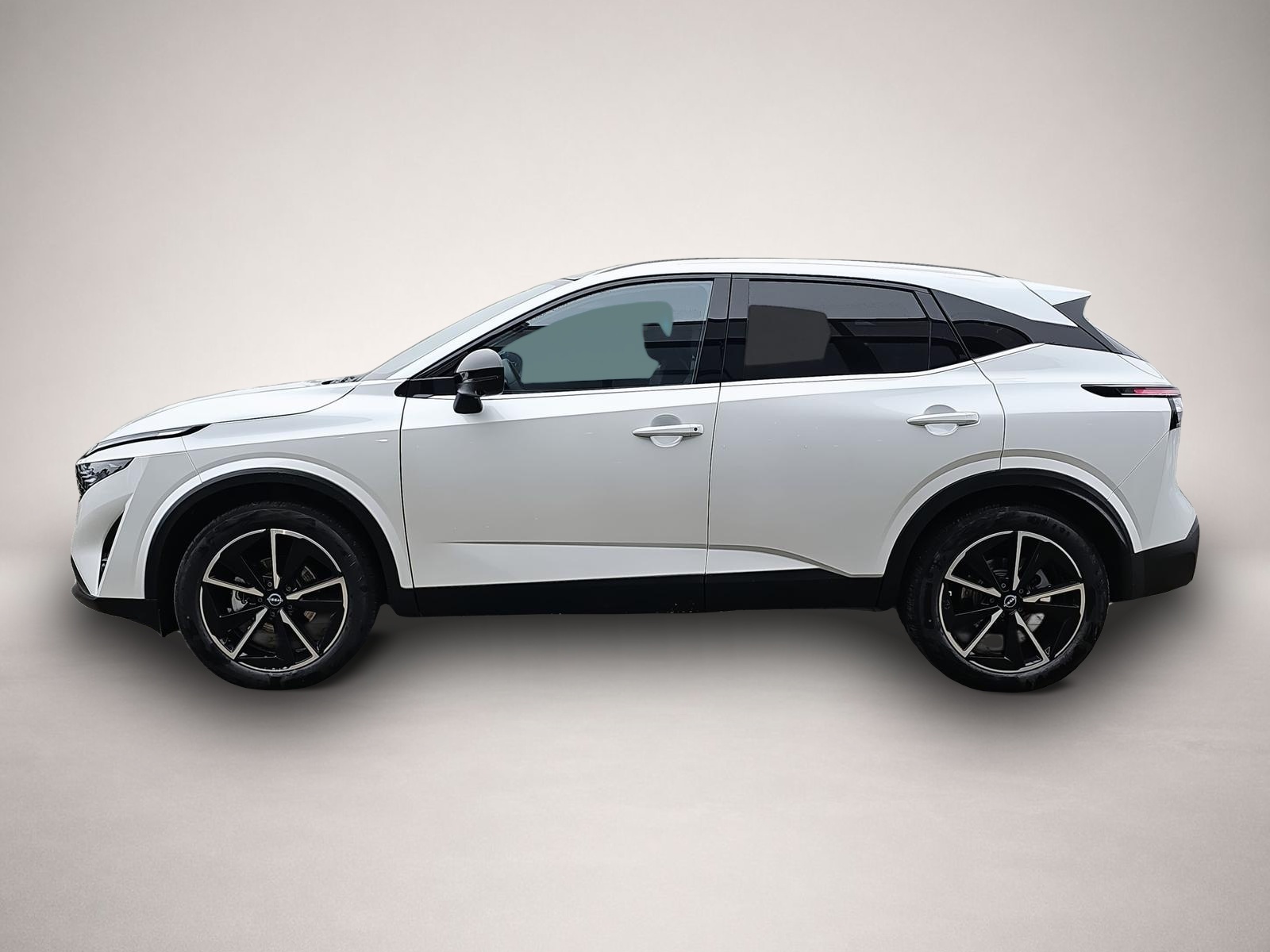 Bild 4 Nissan Qashqai 1.3 DIG-T X-Tronic 4WD Tekna HUD Pano