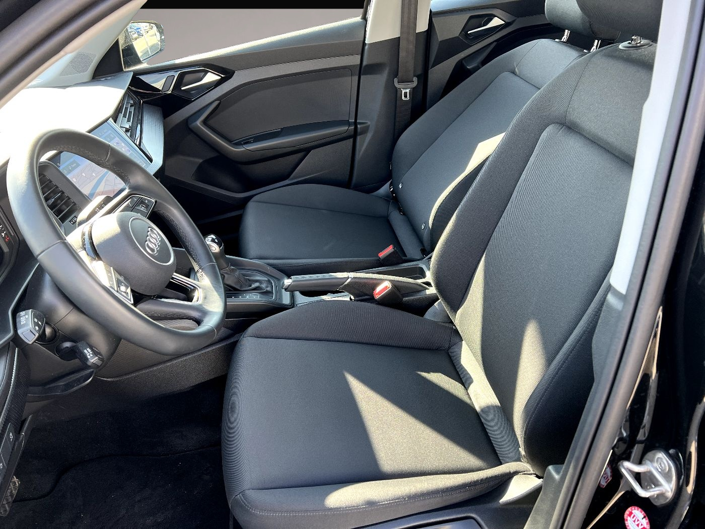 Bild 7 Audi A1 Sportback 35 TFSI S-Line *Navi PDC DAB Alu*