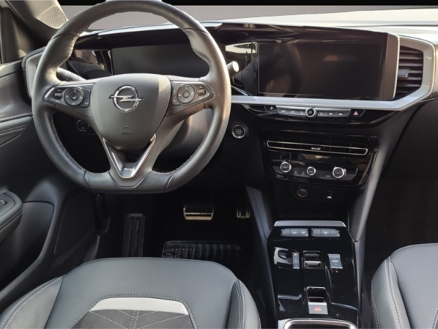 Bild 7 Opel Mokka-e e Ultimate Alcantara Digitales Cockpit A