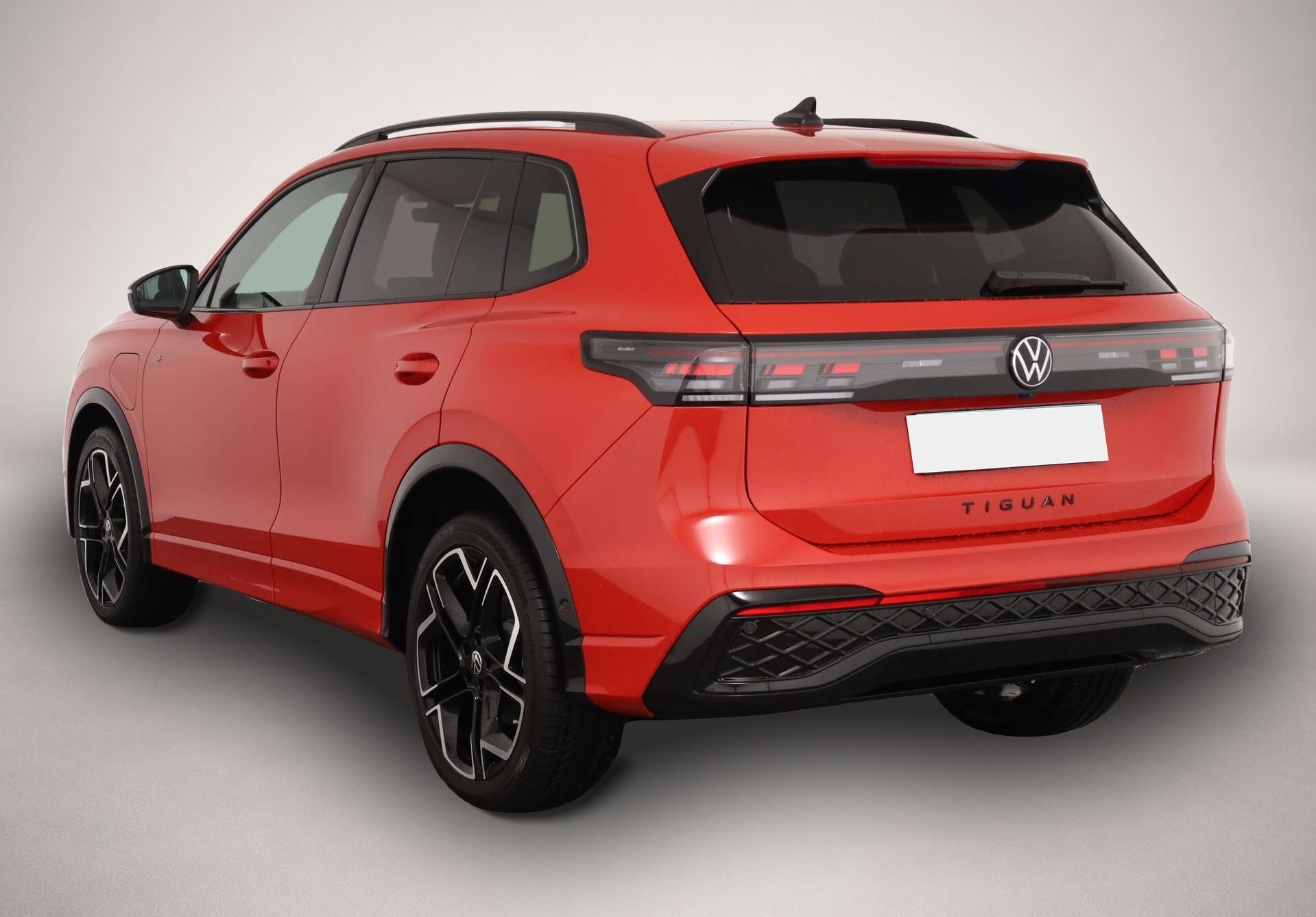 Fotografie des Volkswagen Tiguan 1.5 eHybrid R-Line Black Style
