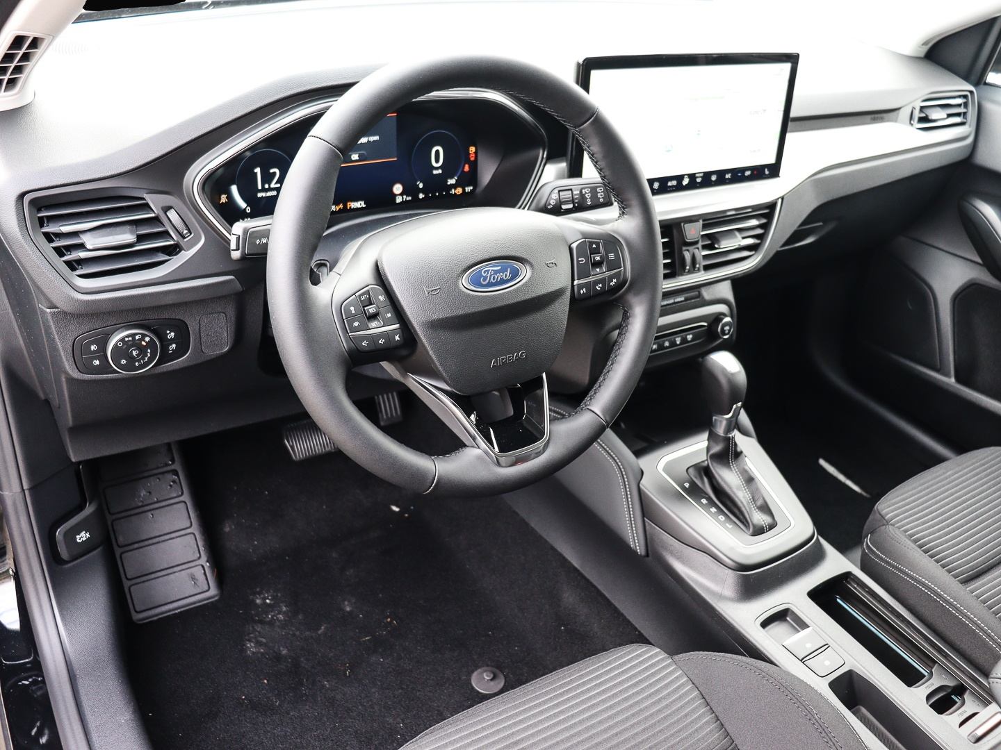 Bild 3 Ford Focus Turnier Titanium X 155PS Aut. Winter FAP P