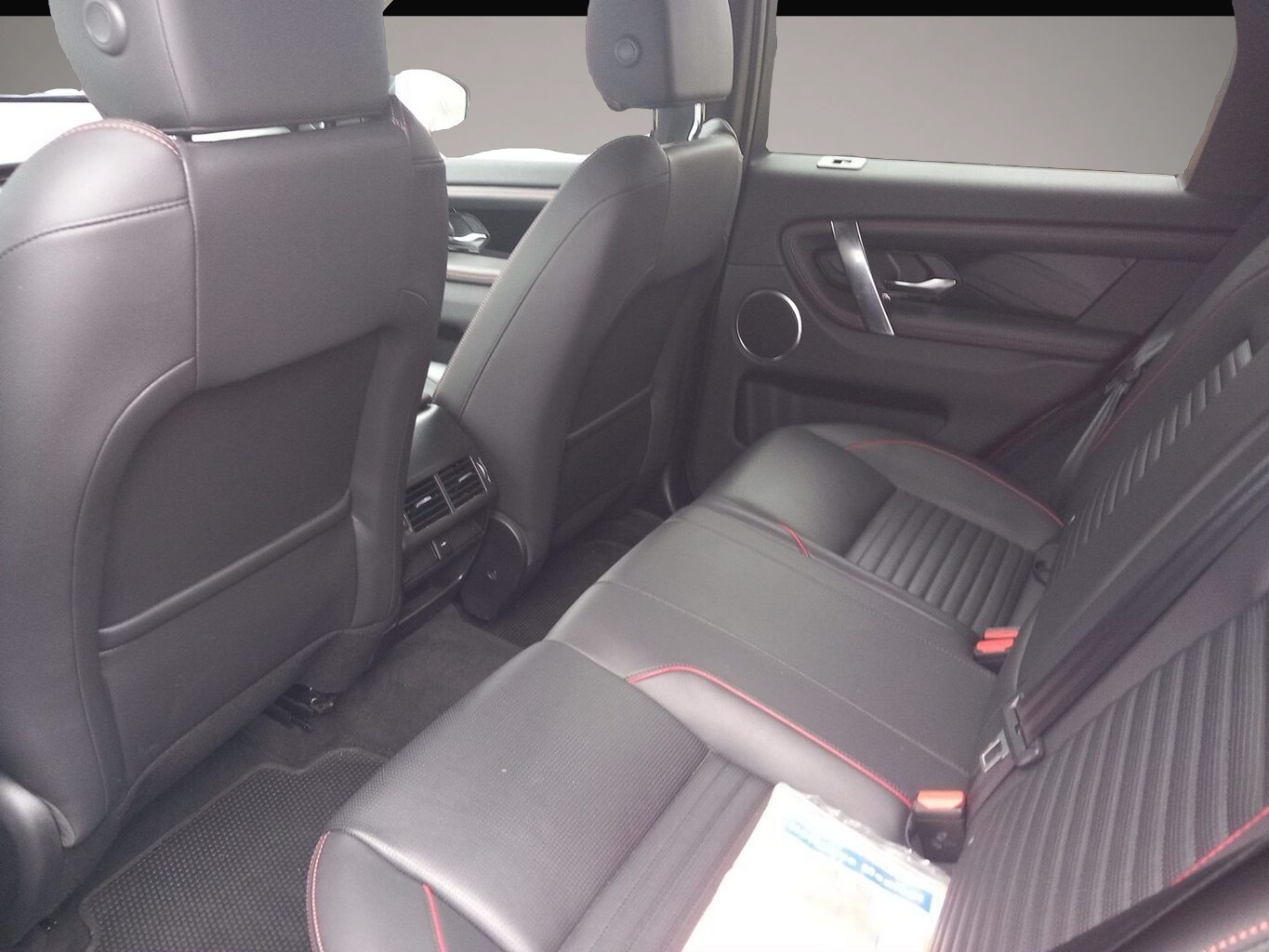 Bild 7 Land Rover Discovery Sport P200 AWD Urban Edition PanoD Nav