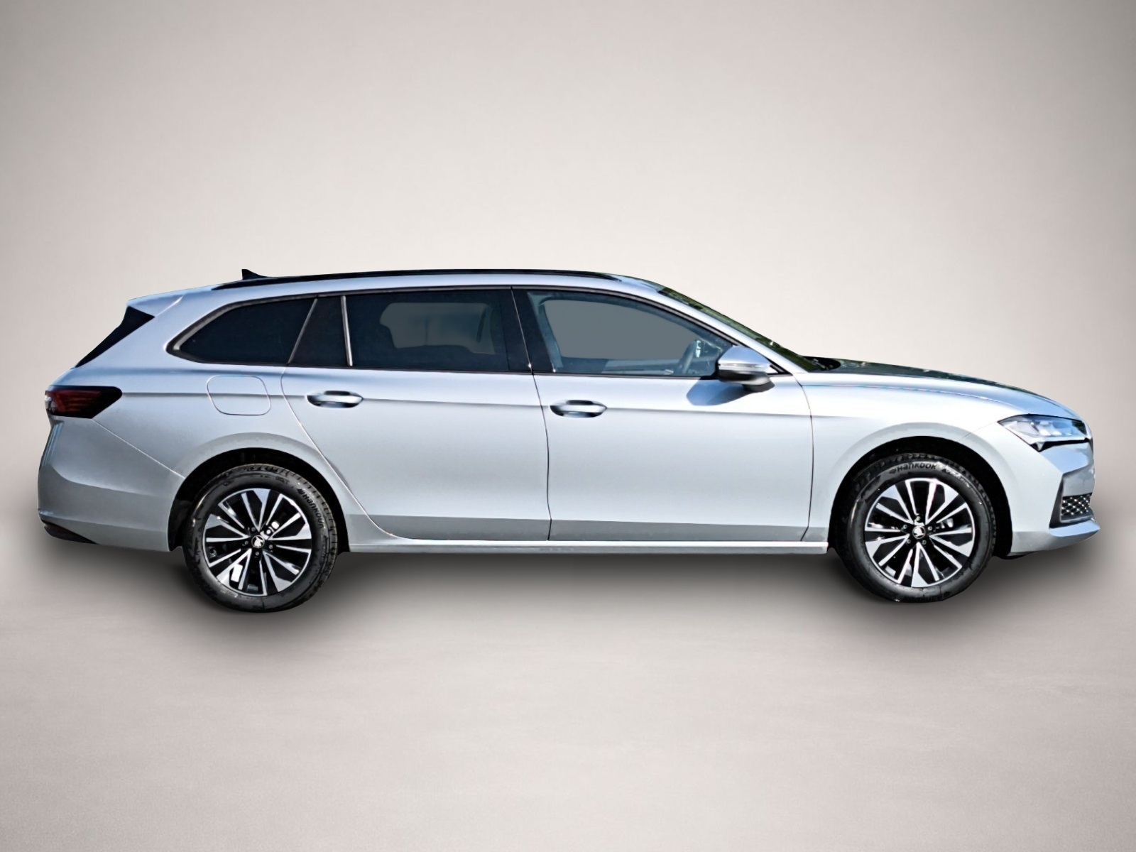 Bild 8 Skoda Superb Combi 1.5 TSI mHEV DSG Selection AHK NAV