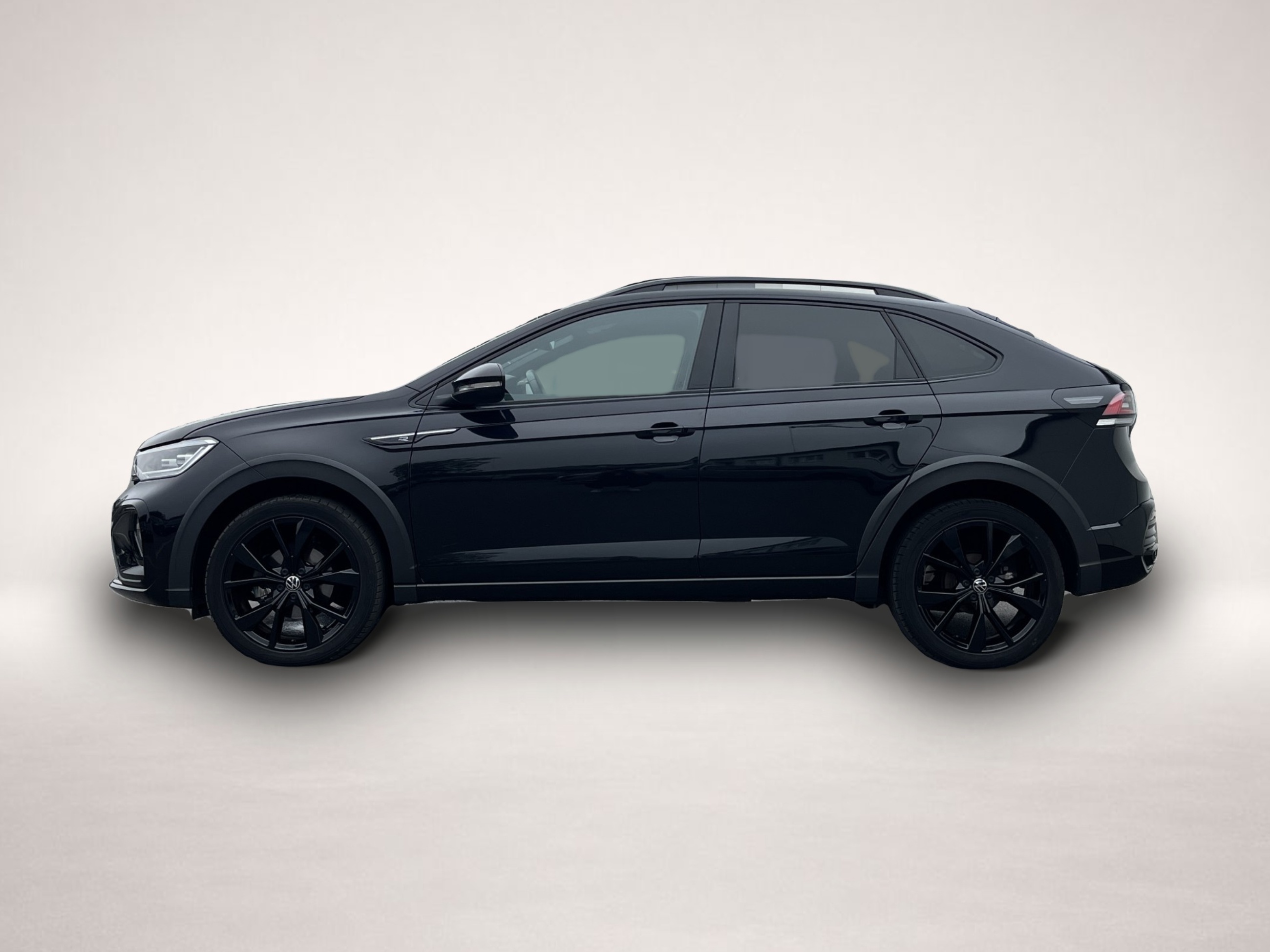 Fotografie Volkswagen Taigo 1.5 TSI DSG BLACK STYLE R-Line 144¤ m.20%
