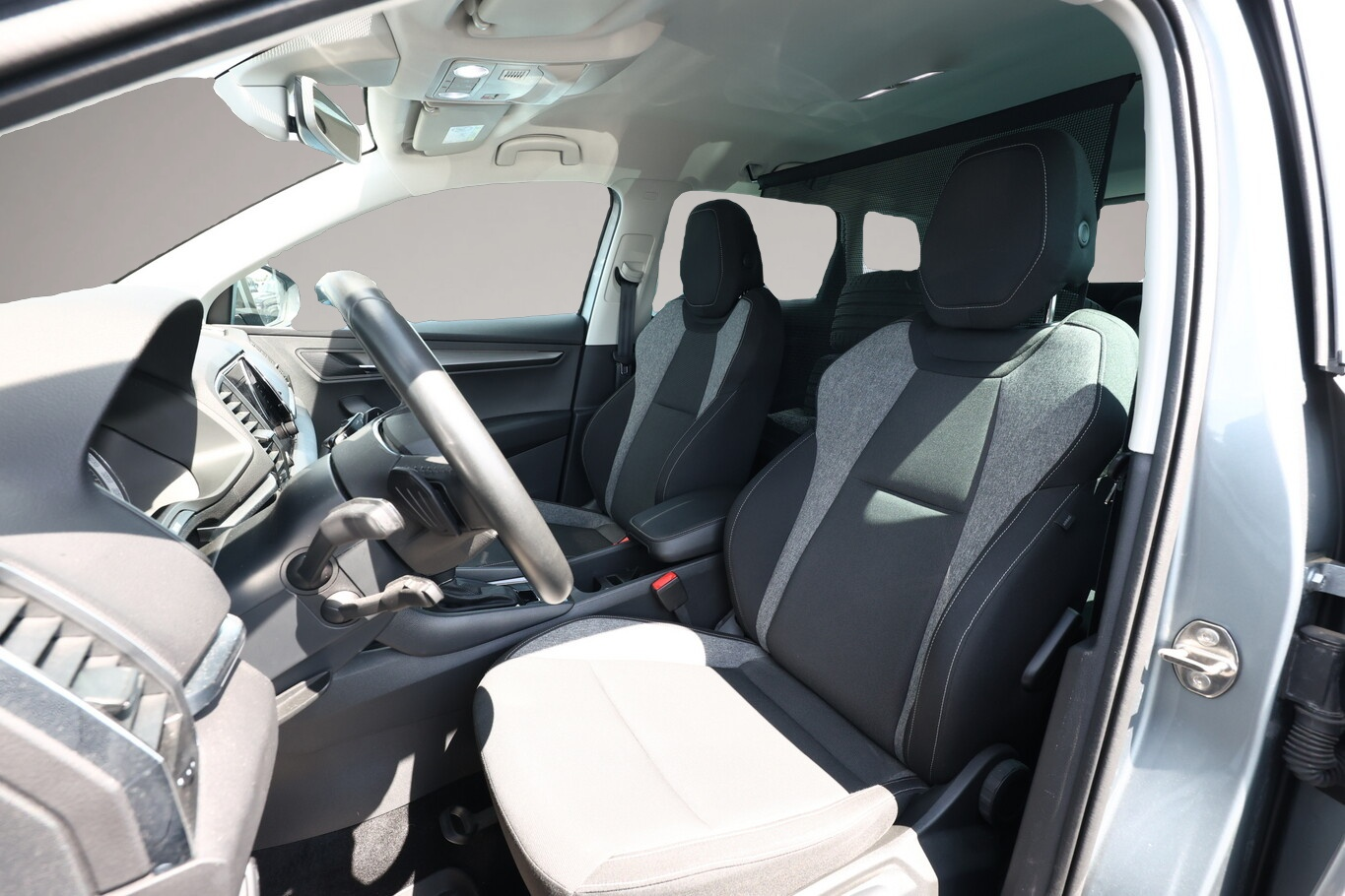 Bild 5 Skoda Karoq 2.0 TDI 150 DSG 4x4 Drive 125 LED AHK ACC