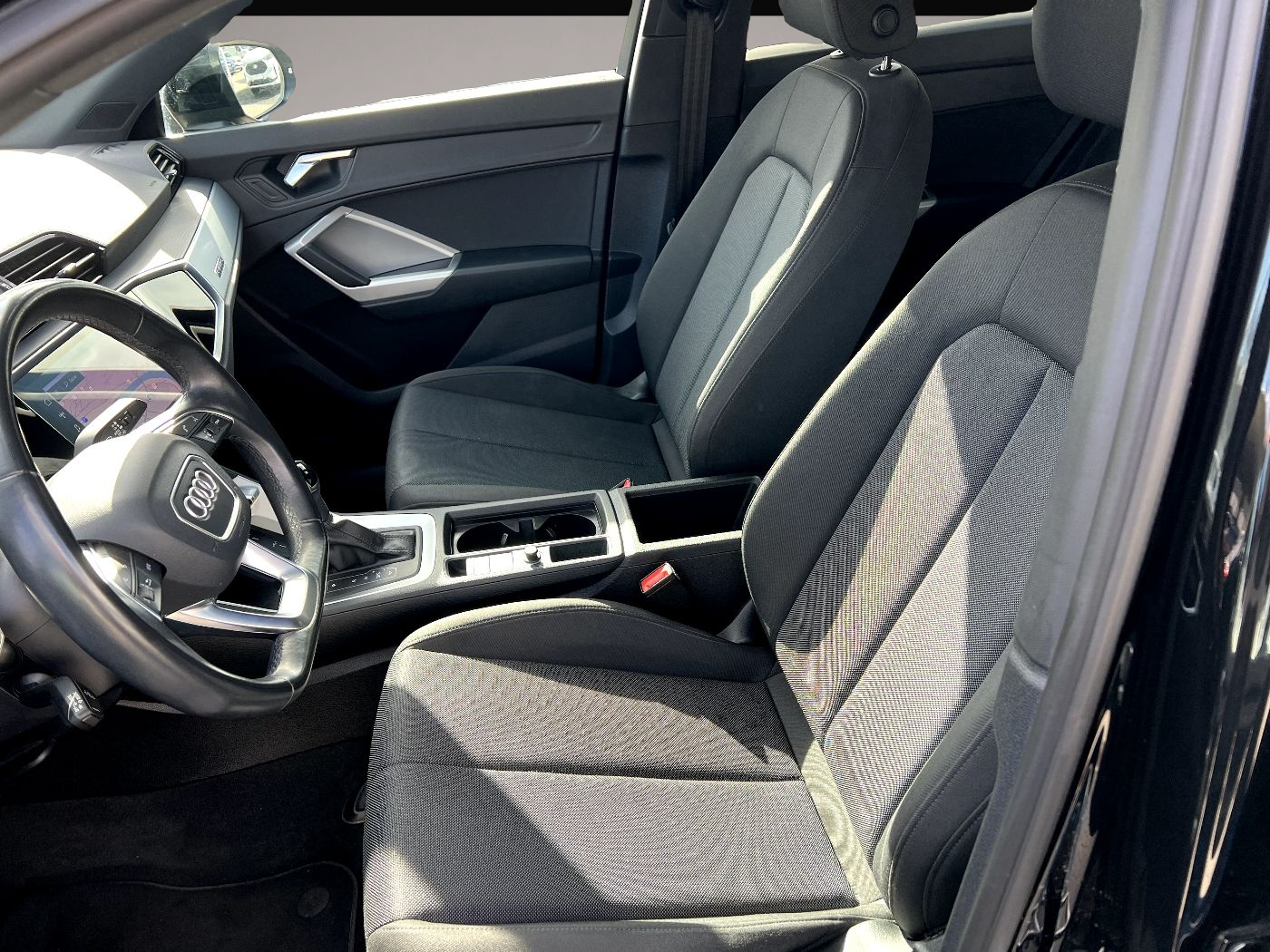 Bild 7 Audi quattro Q3 35 TDI Quattro S-Line *LED Navi AHK DAB Alu*