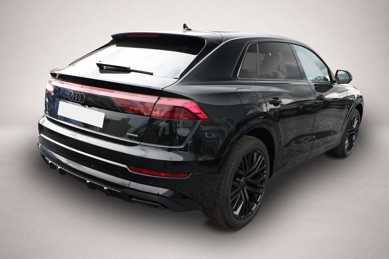 Fotografie des Audi Q8 2xS line AssistenzP+ 22Z Laser Pano HUD Klim4
