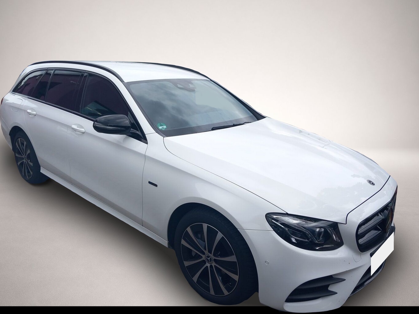 Bild 2 Mercedes-Benz E 300 de T AMG Line Multibeam Distronic Widescr.