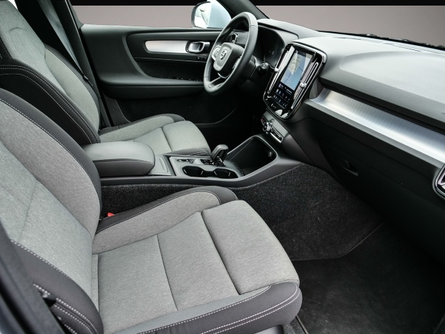 Bild 6 Volvo XC40 Core 2WD Digitales Cockpit Memory Sitze Sou