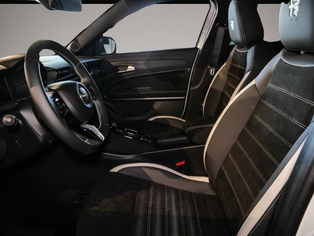 Bild 4 Alfa Romeo Junior Ibrida 1.2 VGT 107KW SPORT SPECIALE