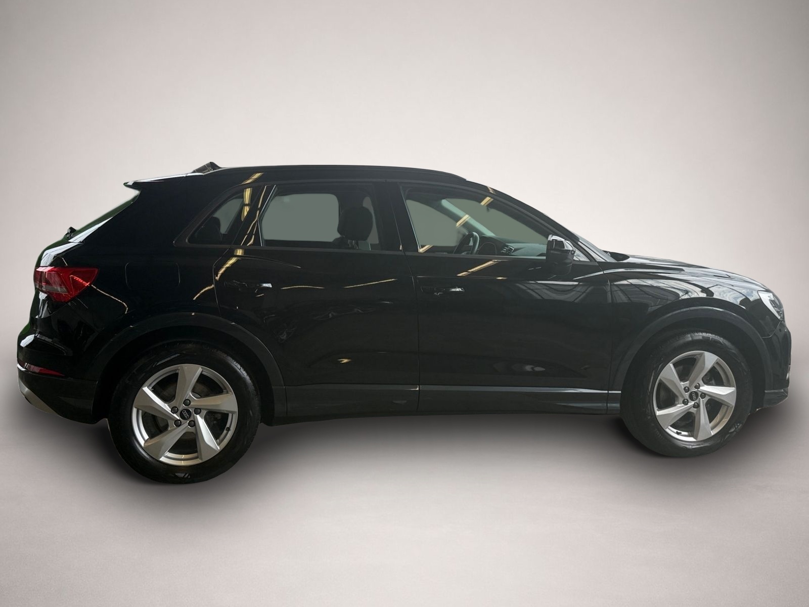 Bild 6 Audi Q3 35 TFSI advanced *LED*App-Connect*