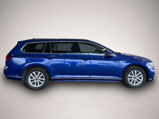 Bild 6 Volkswagen Passat Variant 2.0 TDI DSG Business R-Line Navi,