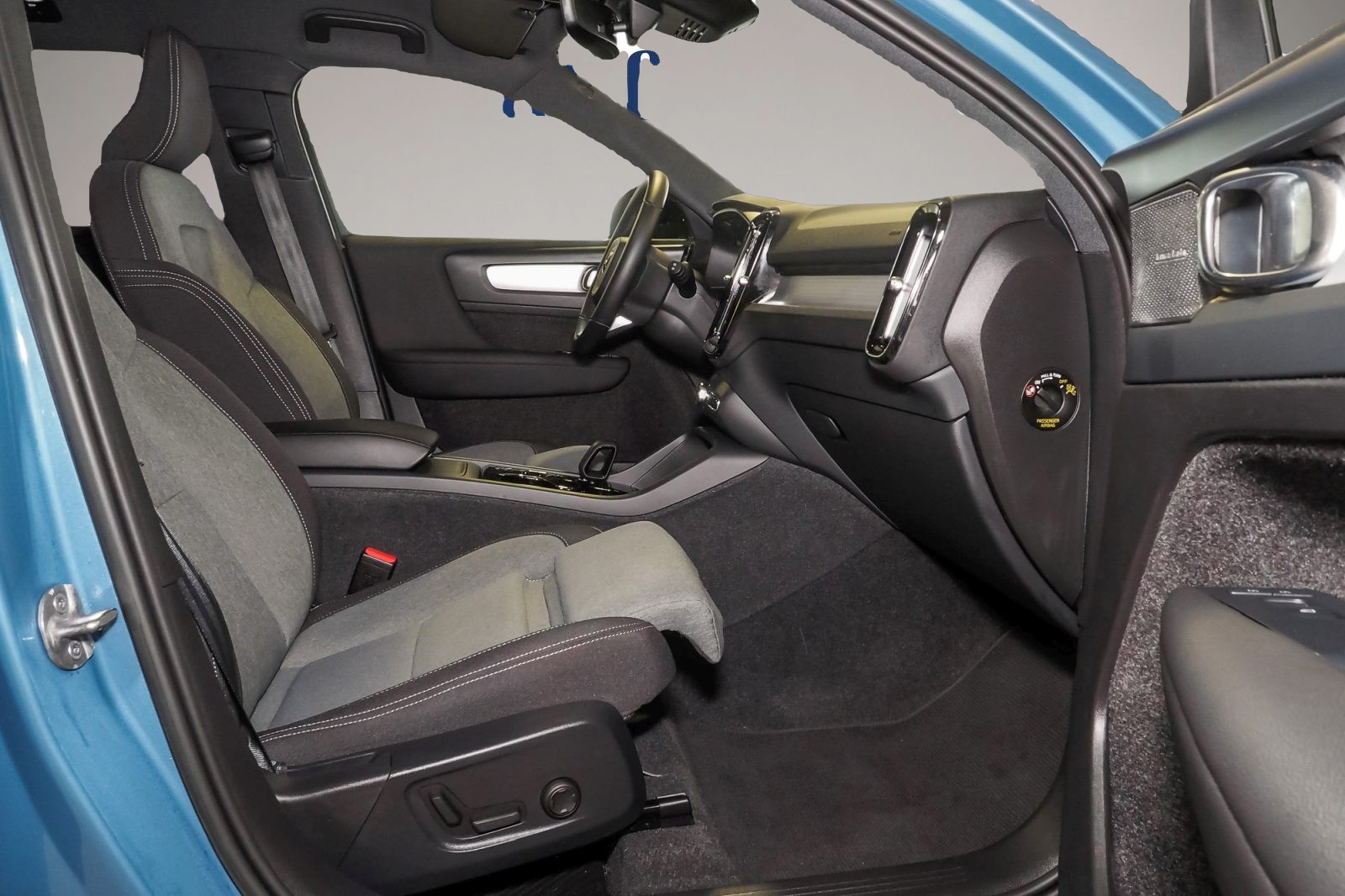 Bild 5 Volvo XC40 B3 2WD Plus Dark Aut.-Navi*AHK*360°Kamera*H