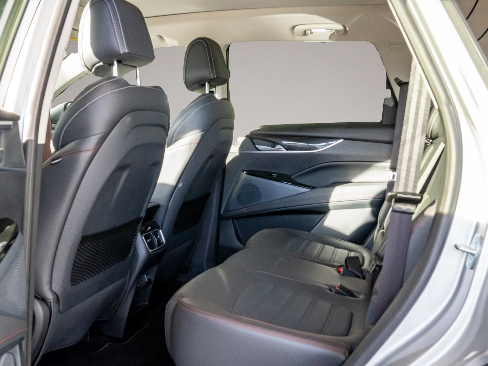 Bild 4 Maxus Euniq 6