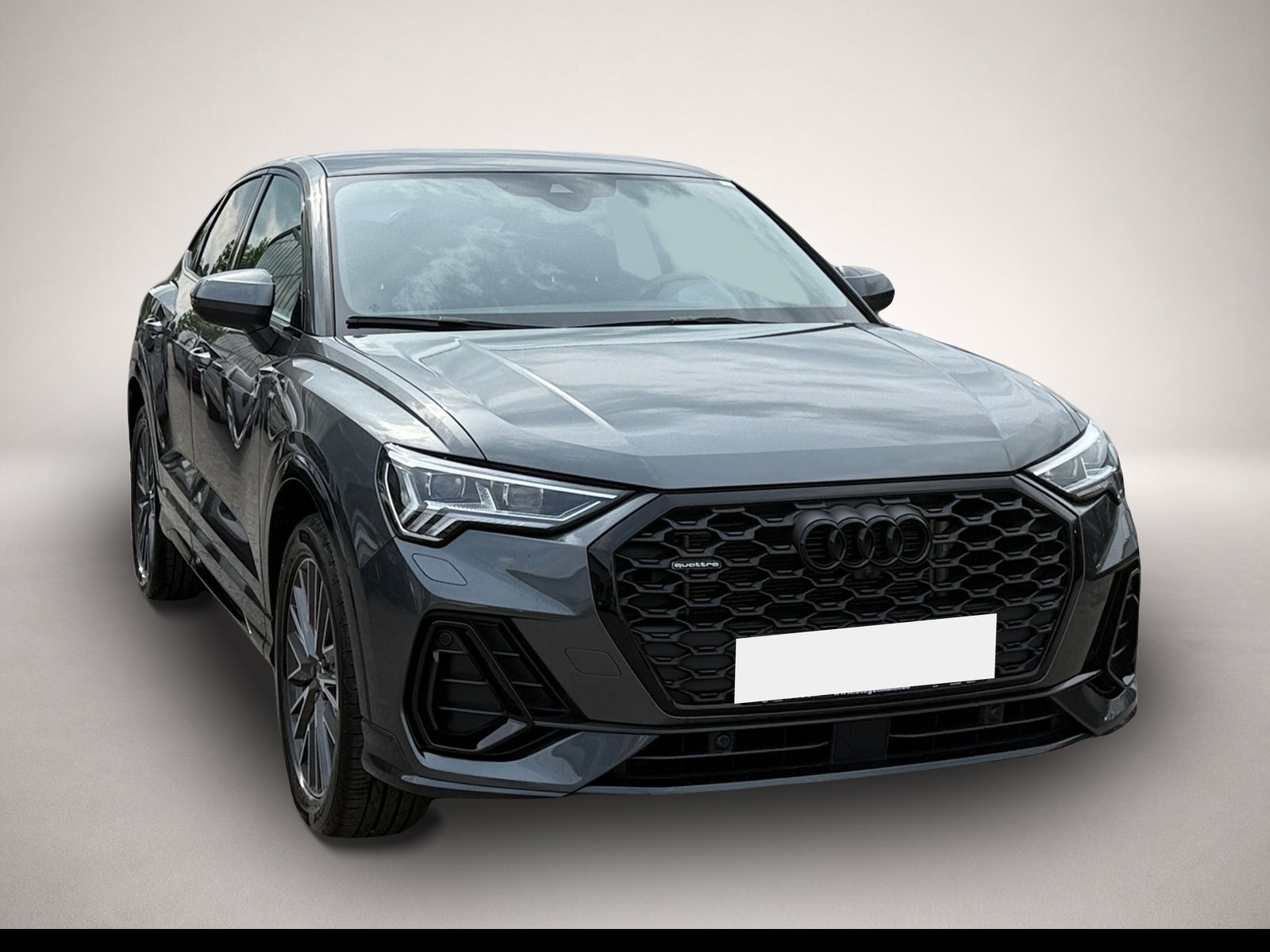Bild 7 Audi Q3 Sportback 45 TFSI S-tronic qu. S-Line *Matrix