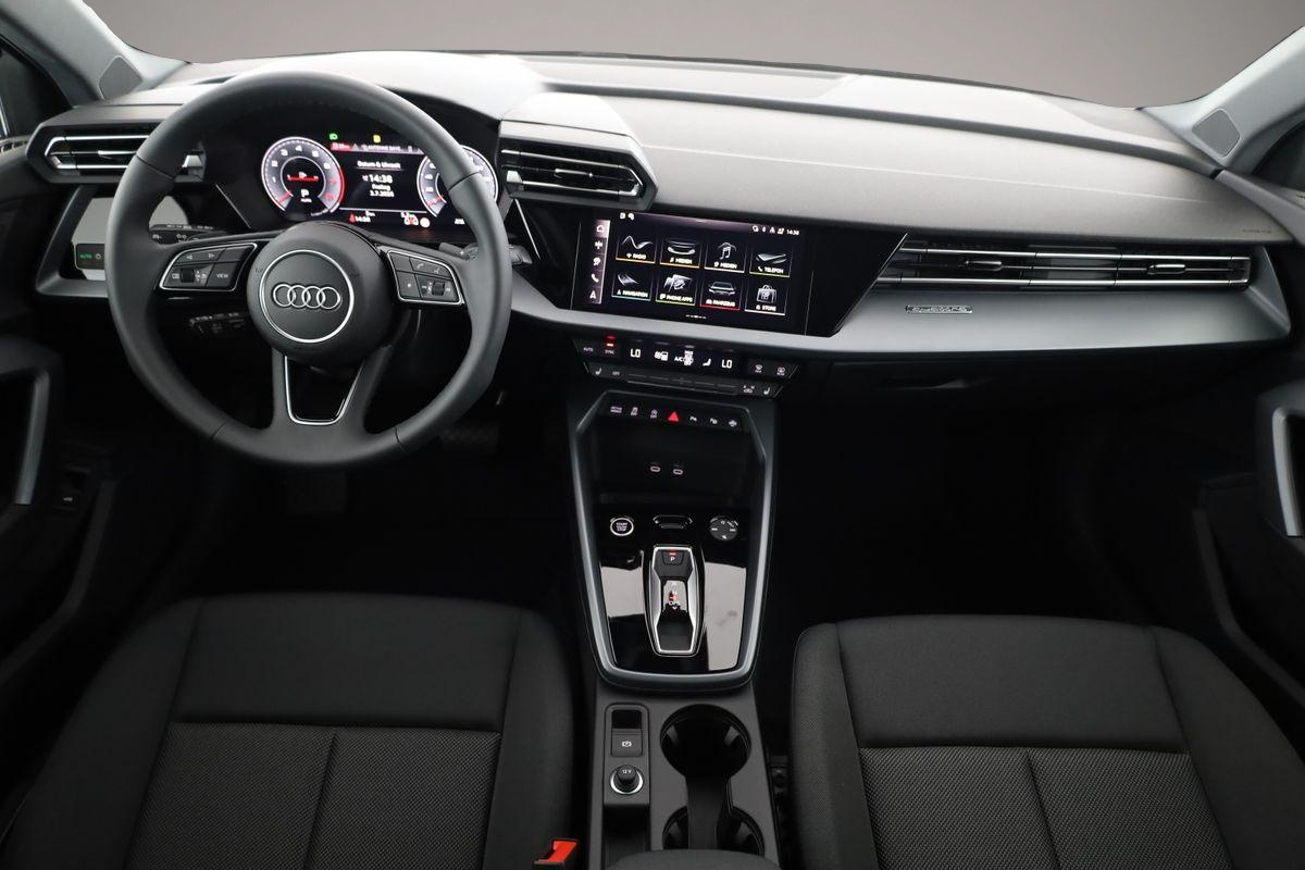 Bild 5 Audi quattro A3 Sportback TFSI quattro S-LINE, Navi, el. Klap