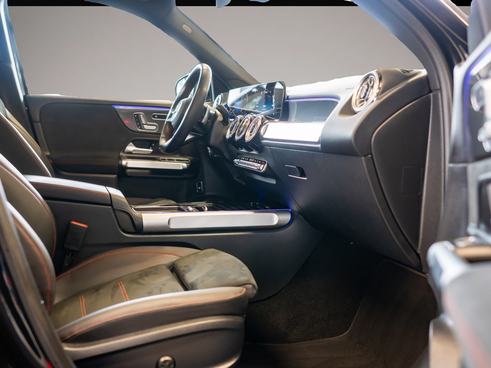 Fotografie 2 des Mercedes-Benz GLB 250