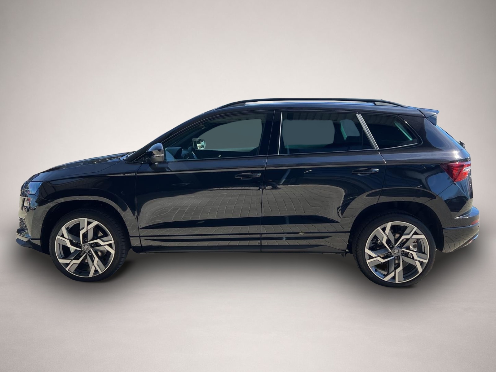 Bild 2 Skoda Karoq 1.5 TSI DSG Sportline AHK PANO NAVI KAMERA