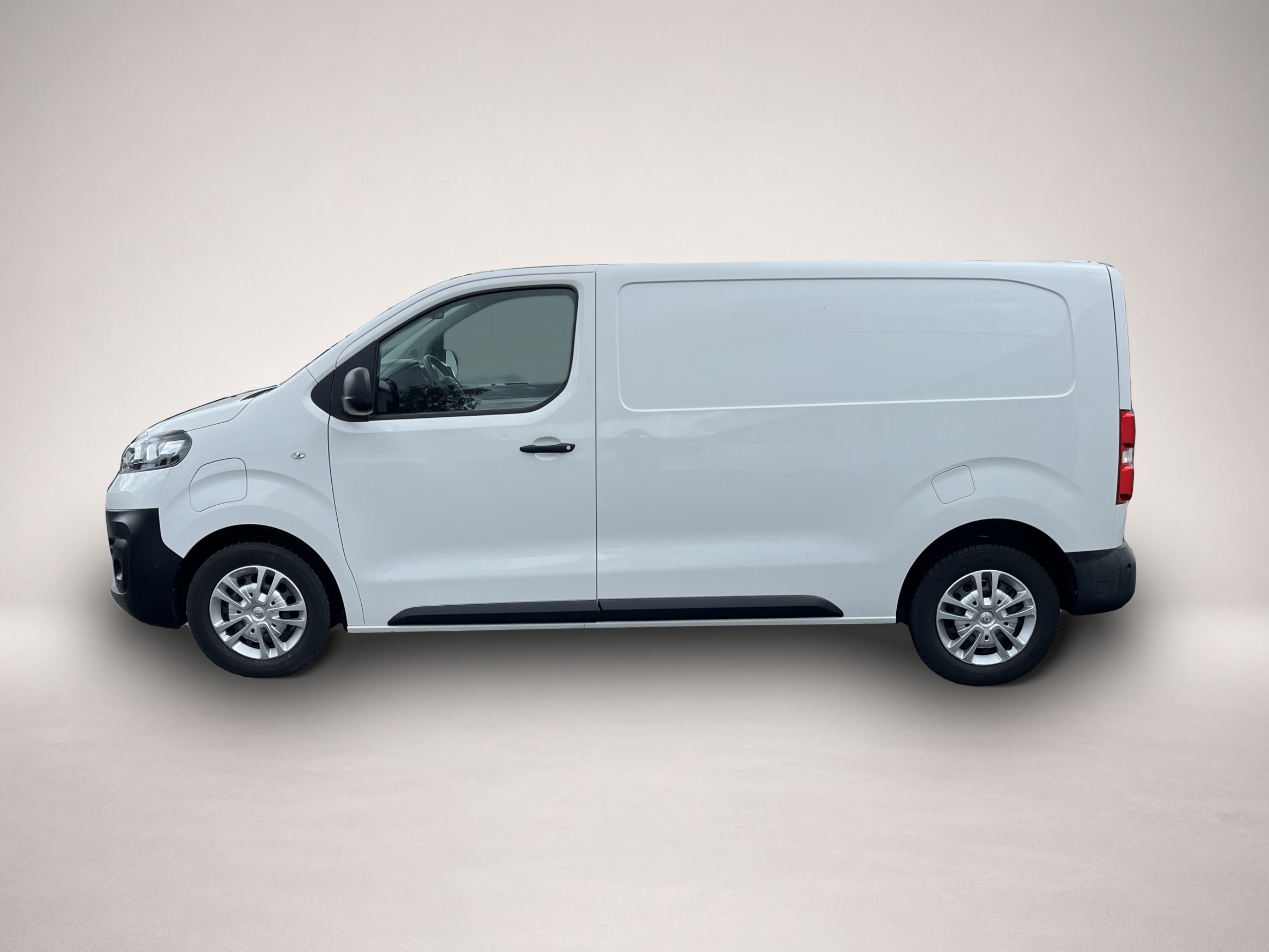 Bild 2 Opel Vivaro -e Edition M PDC Klima