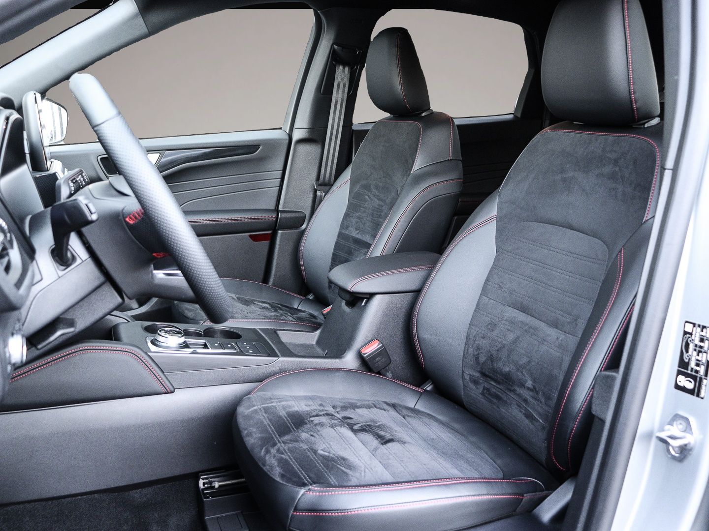 Bild 6 Ford Kuga ST-Line X 225PS PHEV Winter Paket Navi Lede
