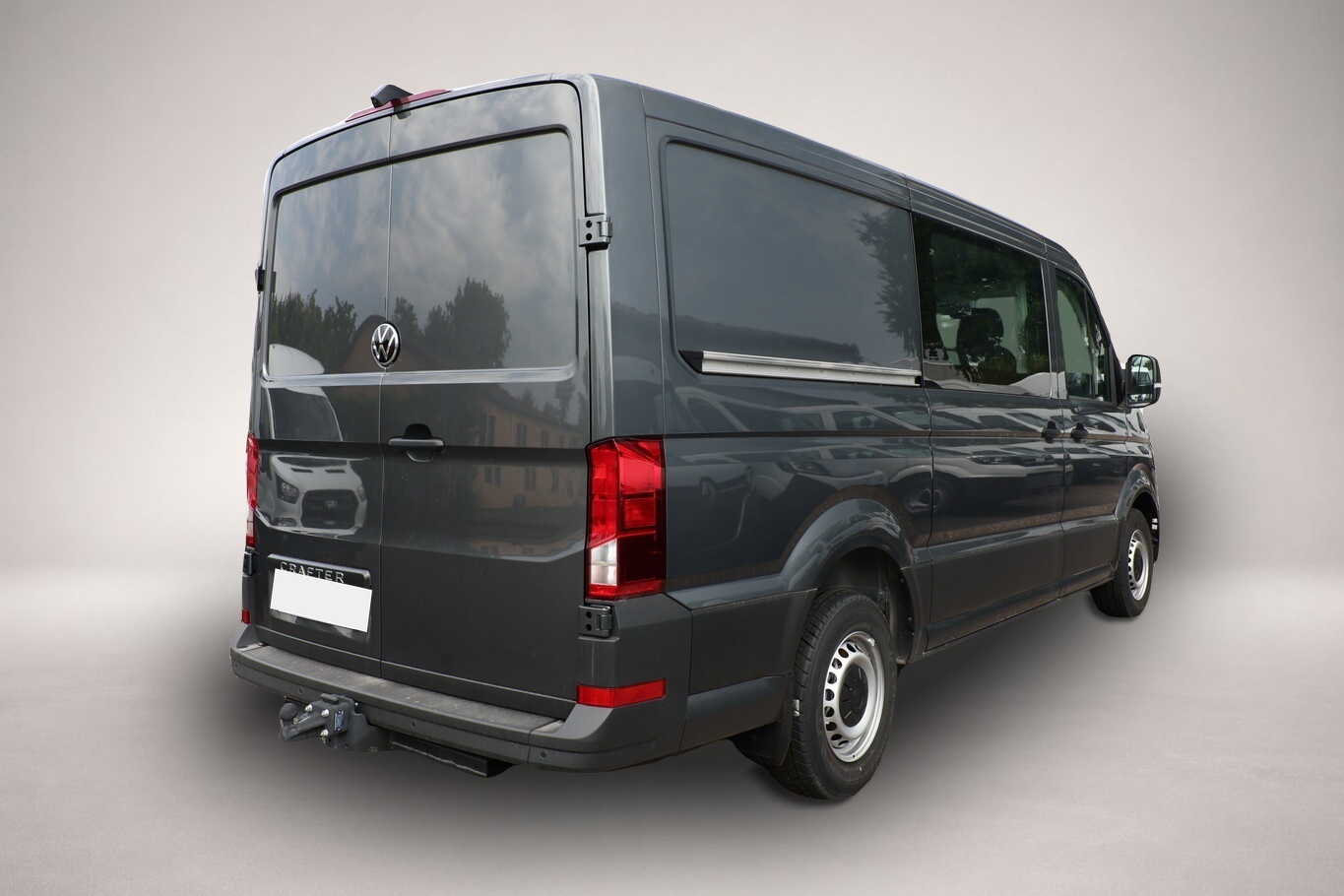Bild 3 Volkswagen Crafter Plus 35 2.0 TDI 140 L3H2 Nav AHK 6S SHZ