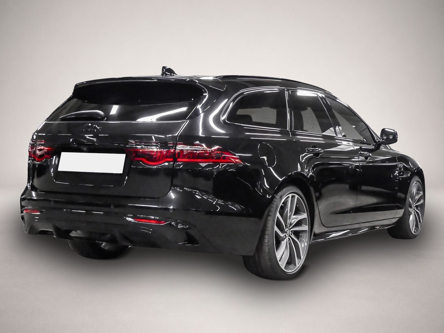 Bild 2 Jaguar XF Sportbrake R-Dynamic HSE AWD D200 Mild-Hybrid