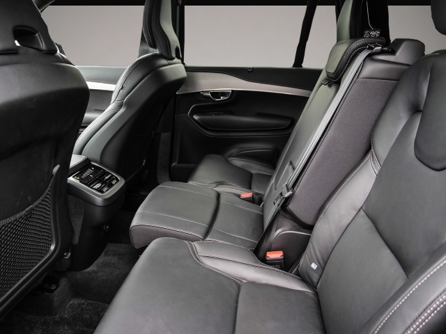 Bild 6 Volvo XC90 R Design AWD AD StandHZG El. Panodach Navi