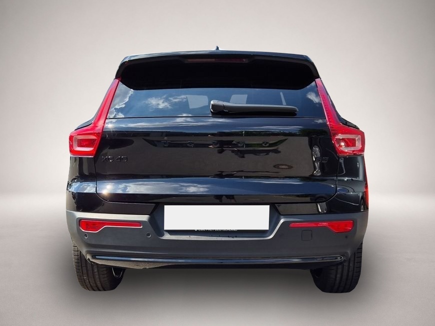 Bild 5 Volvo XC40 B3 B DKG Plus Black Edition Pano*RFC