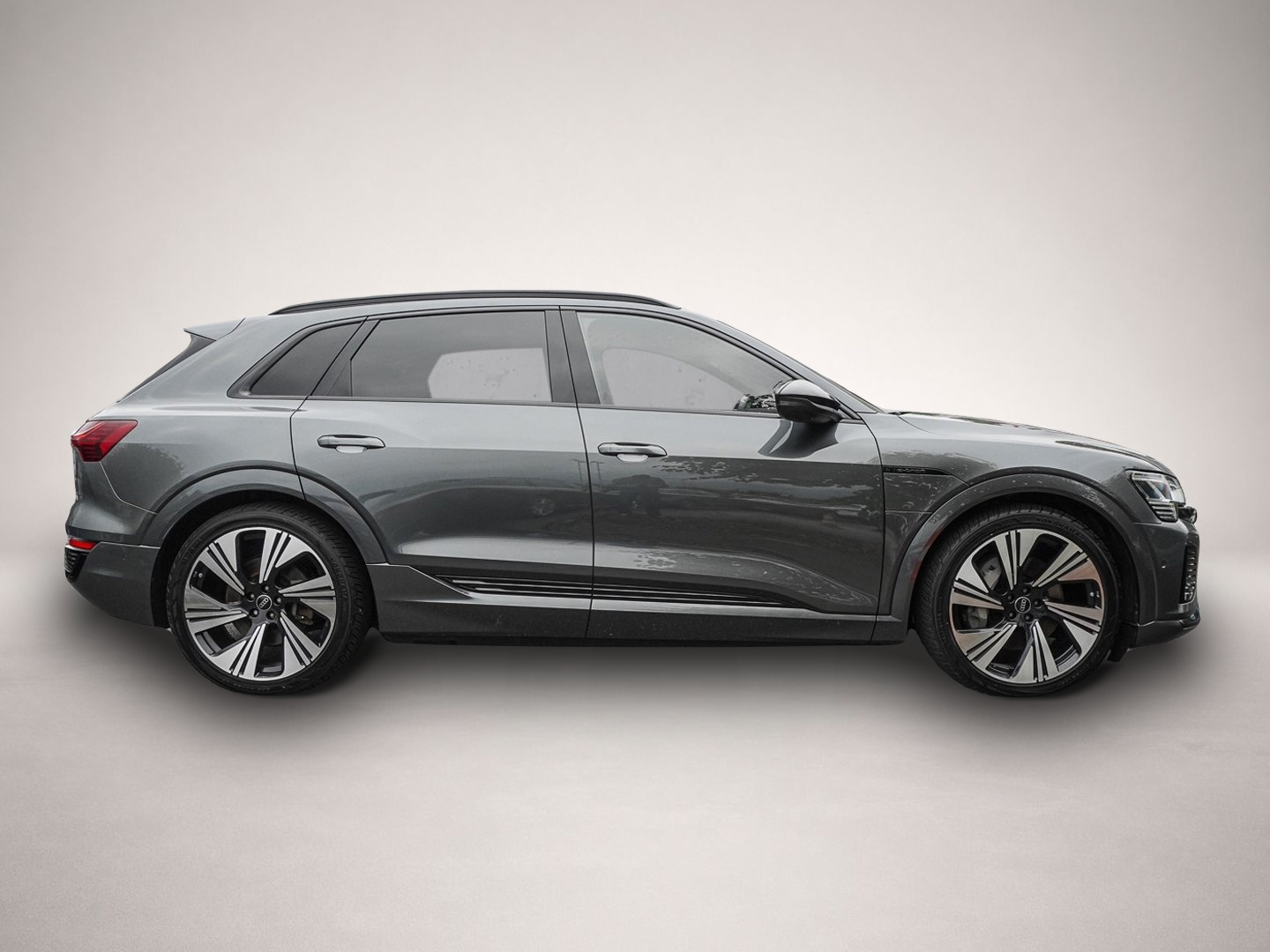Bild 4 Audi Q8 e-tron 55 quattro S line AHK Pano B&O
