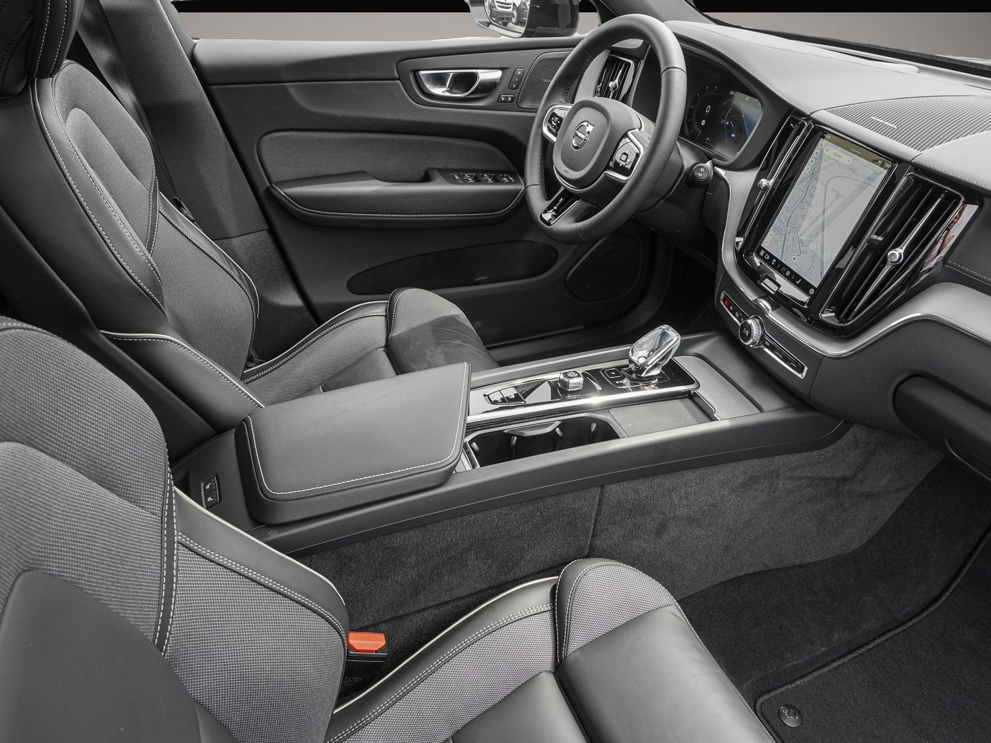 Bild 6 Volvo XC60 T8 AWD Ultra Black Ed. Plug-In Pano Kamera