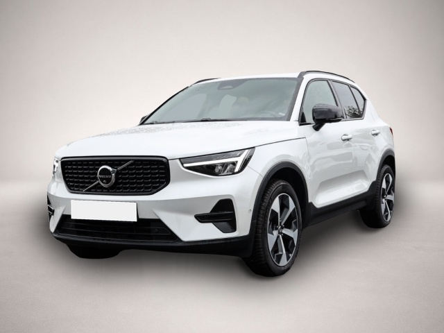 Fotografie Volvo XC40 Plus Dark 2WD B4 EU6d digitales Cockpit Mem