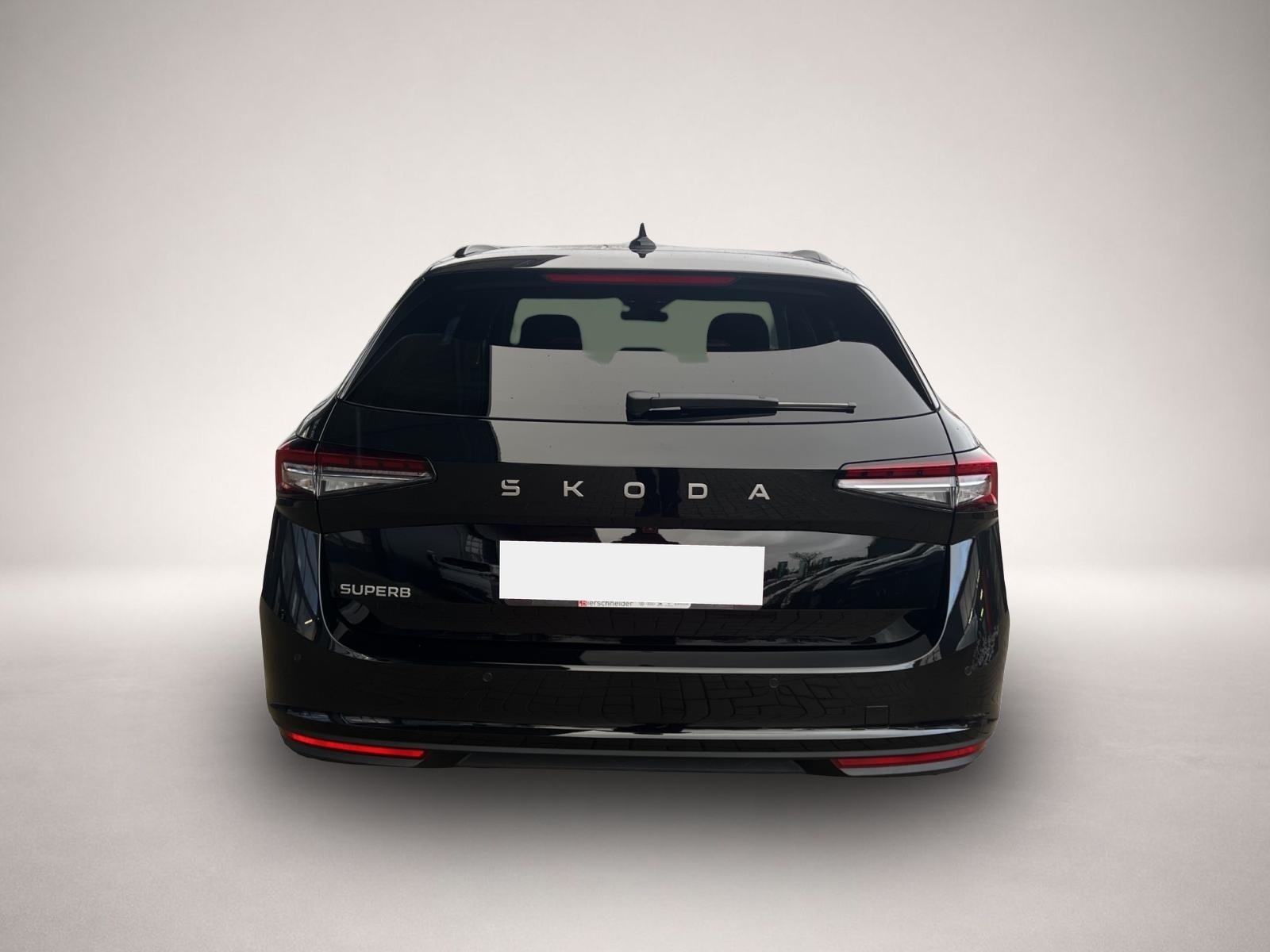 Bild 4 Skoda Superb Combi 2.0 TDI DSG Selection AHK SHZ NAVI
