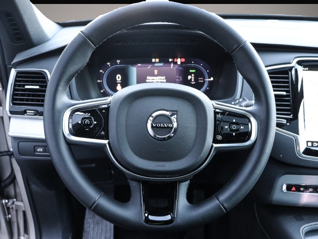 Bild 4 Volvo XC90 Plus Bright Recharge Plug-In Hybrid AWD T8