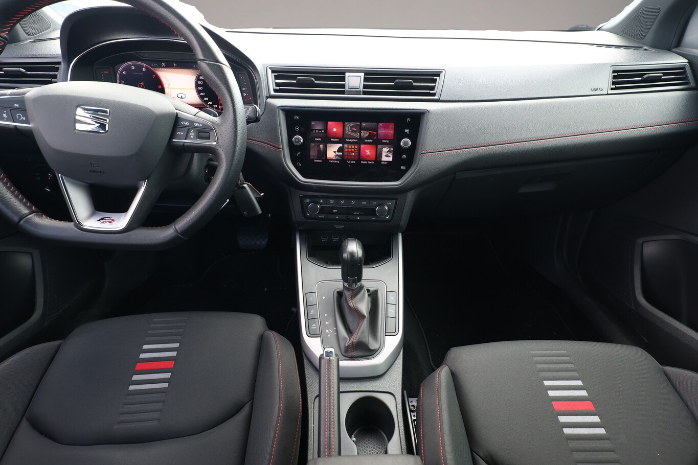 Bild 8 Seat Arona 1.0 TSI 115 DSG FR LED Nav ParkAs SHZ Kam