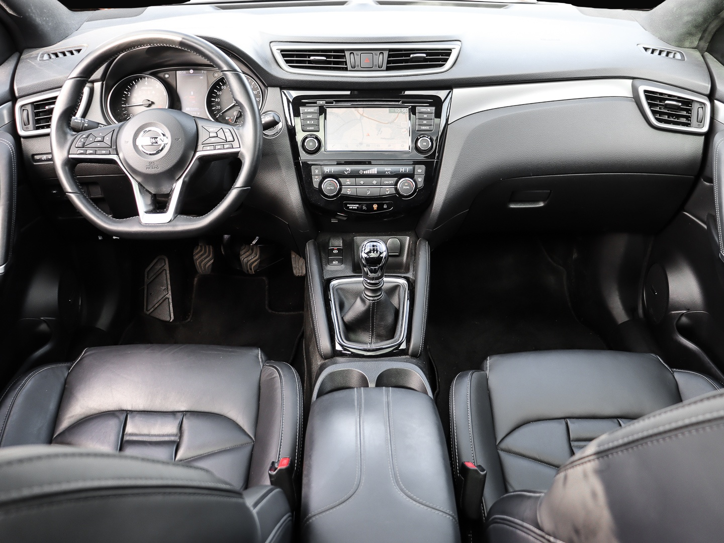 Bild 4 Nissan Qashqai Tekna+ 1.3 DIG-T EU6d-T Panorama Navi Le