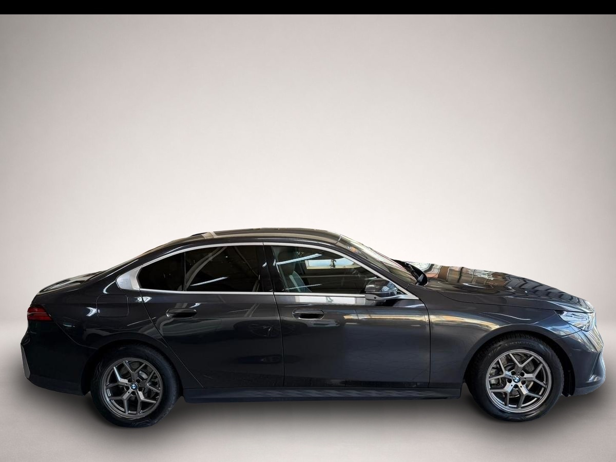 Bild 4 BMW 520 d LED HUD Gestik 360* H&K