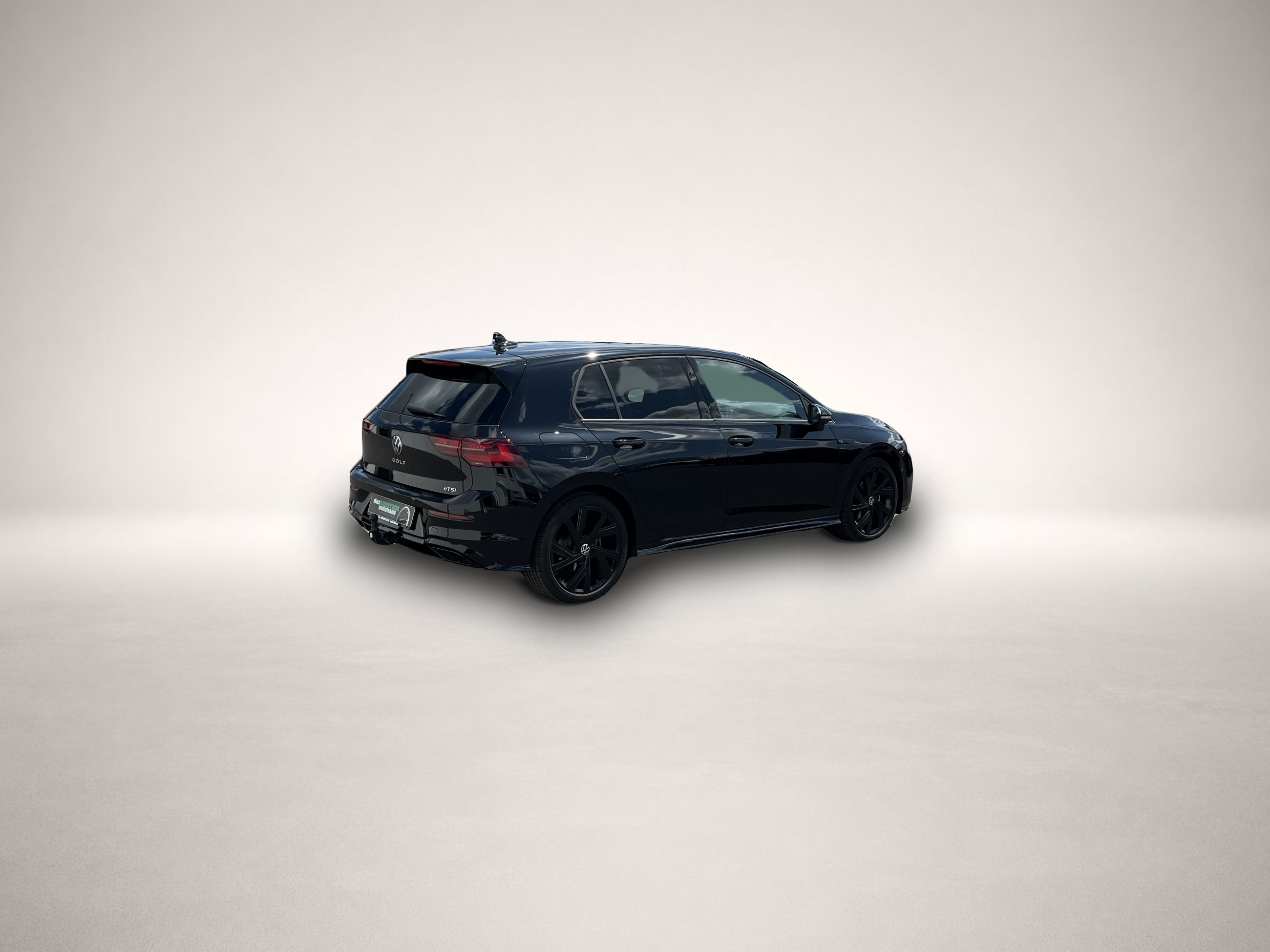 Bild 6 Volkswagen Golf 1.5 TSI DSG R-Line Black Style 179¤ m.20% A