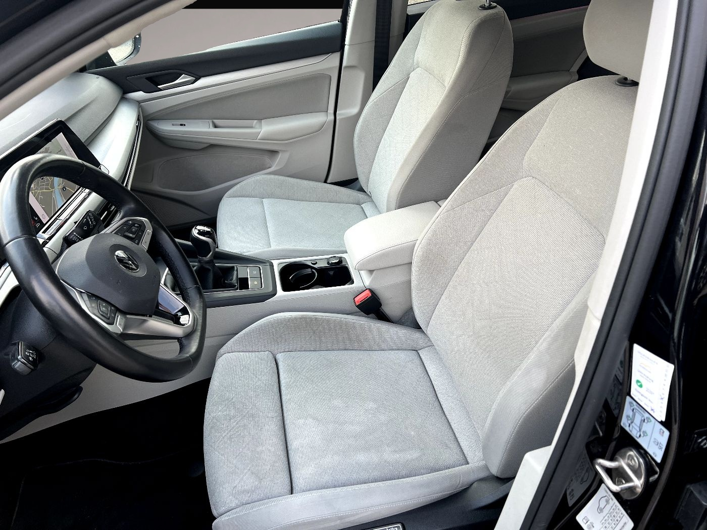 Bild 7 Volkswagen Golf VIII Variant 2.0 TDI Life *LED Navi AHK ACC