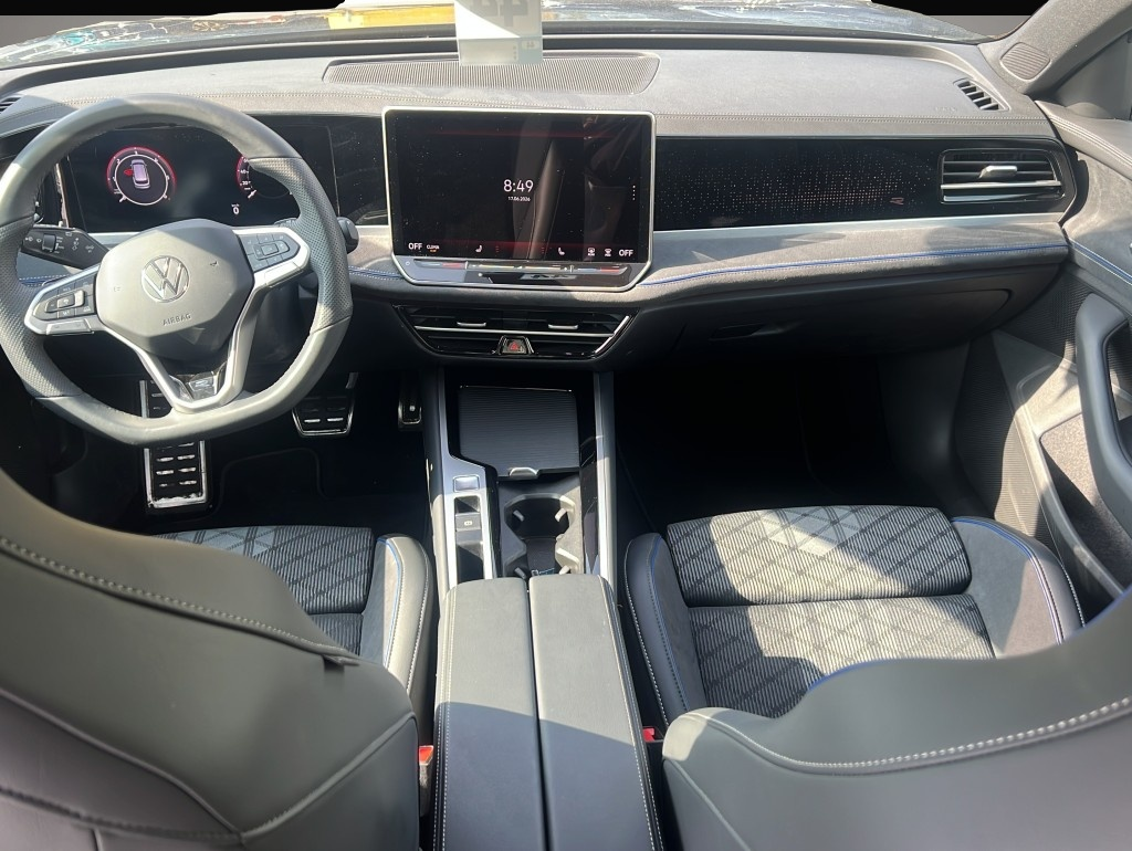 Fotografie 6 des Volkswagen Passat Variant 2.0 TDI DSG R Line*KeyGo*IQ Light