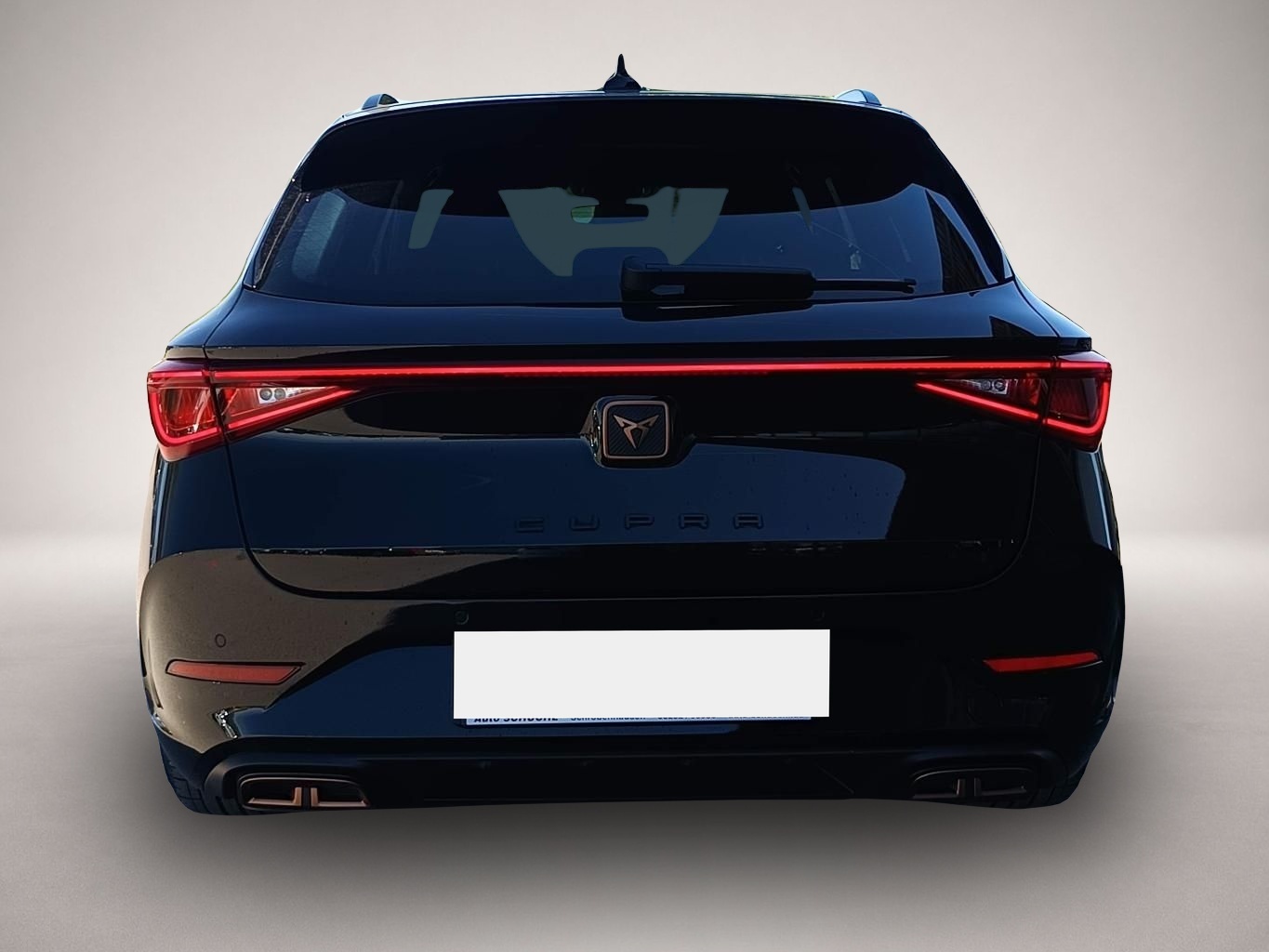 Fotografie 4 des Cupra Leon ST 1.4 TSI DSG eHybrid VZ BREMBO+AHK+SUPER-