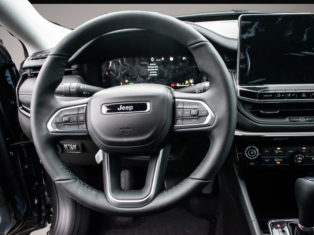 Bild 3 Jeep Compass e-Hybrid Summit MY 25 LEDER+KAMERA+CARPL